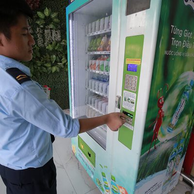 Giá máy bán hàng tự động bao nhiêu tiền một chiếc-10